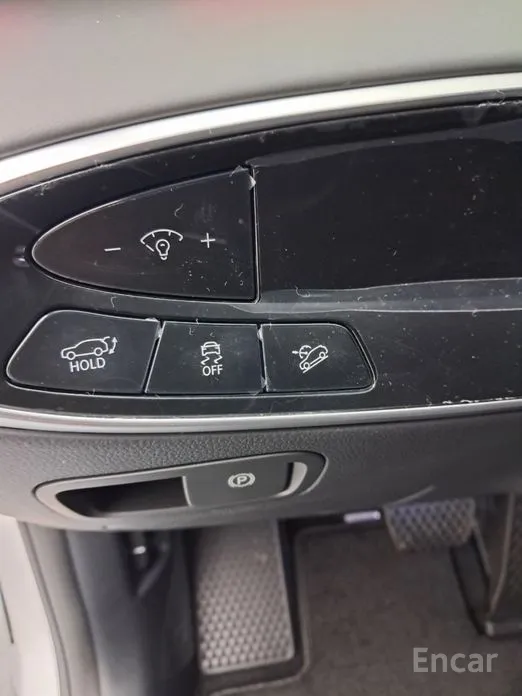 Фото 12 - Genesis GV70