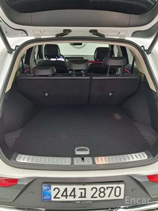 Фото 15 - Genesis GV70