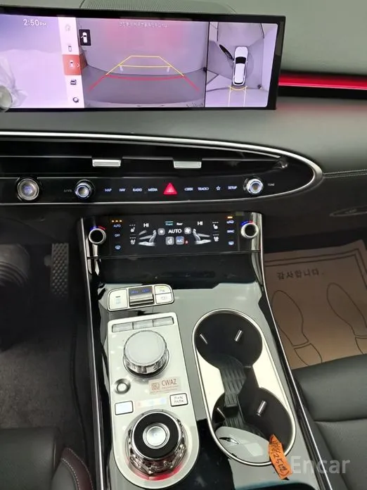 Фото 9 - Genesis GV70