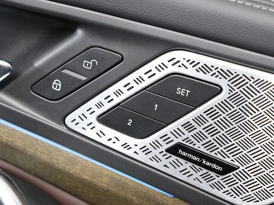 Фото 12 - BMW iX1