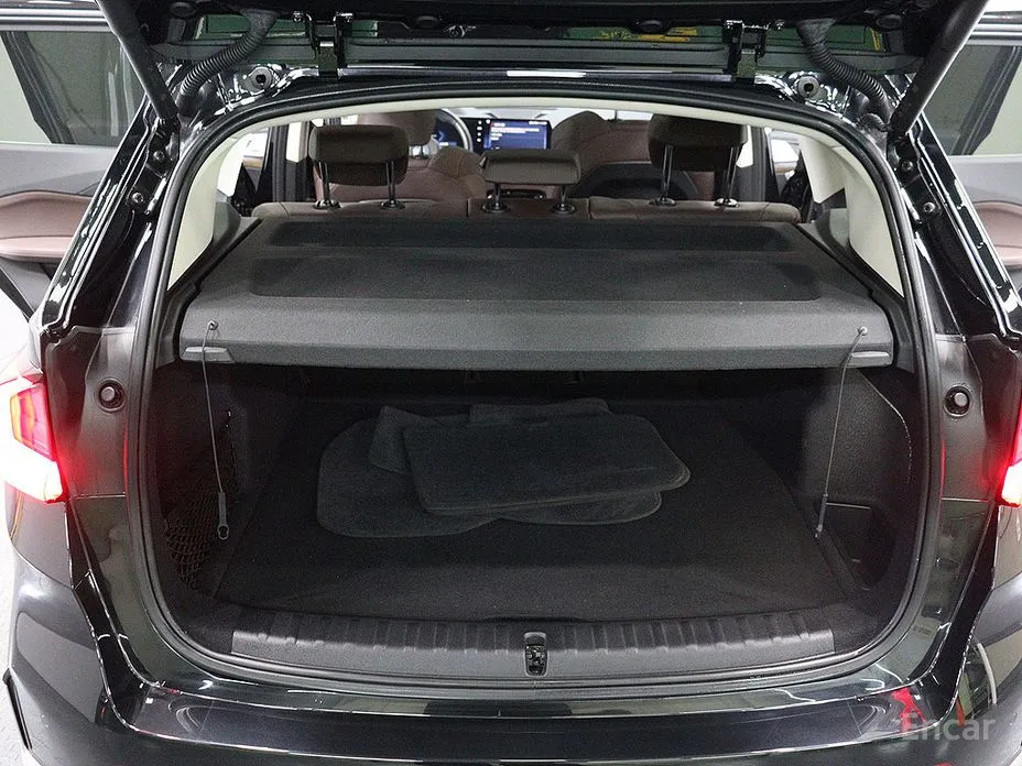 Фото 5 - BMW iX1