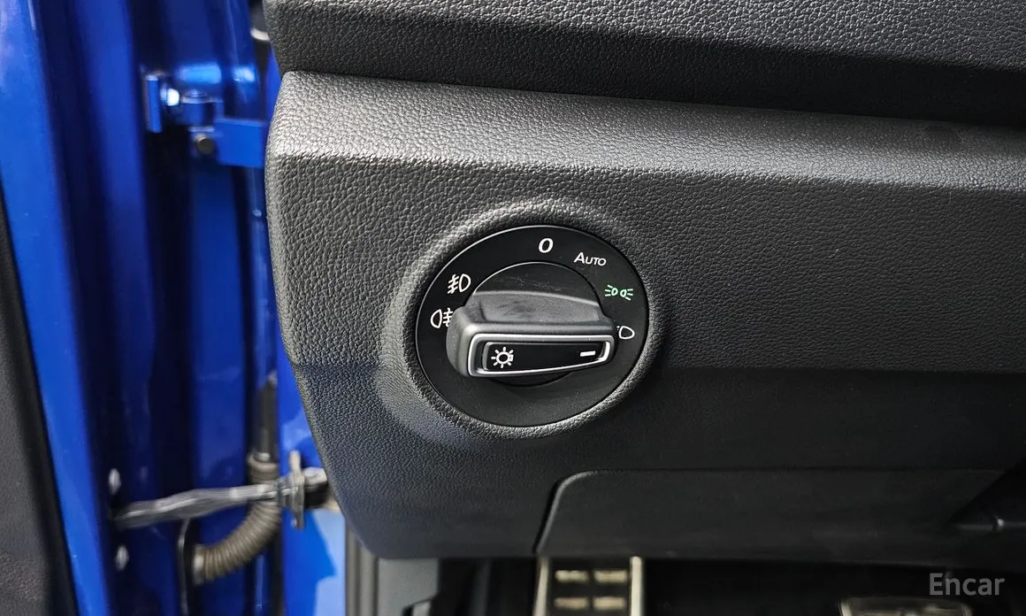 Фото 17 - Volkswagen T-Roc