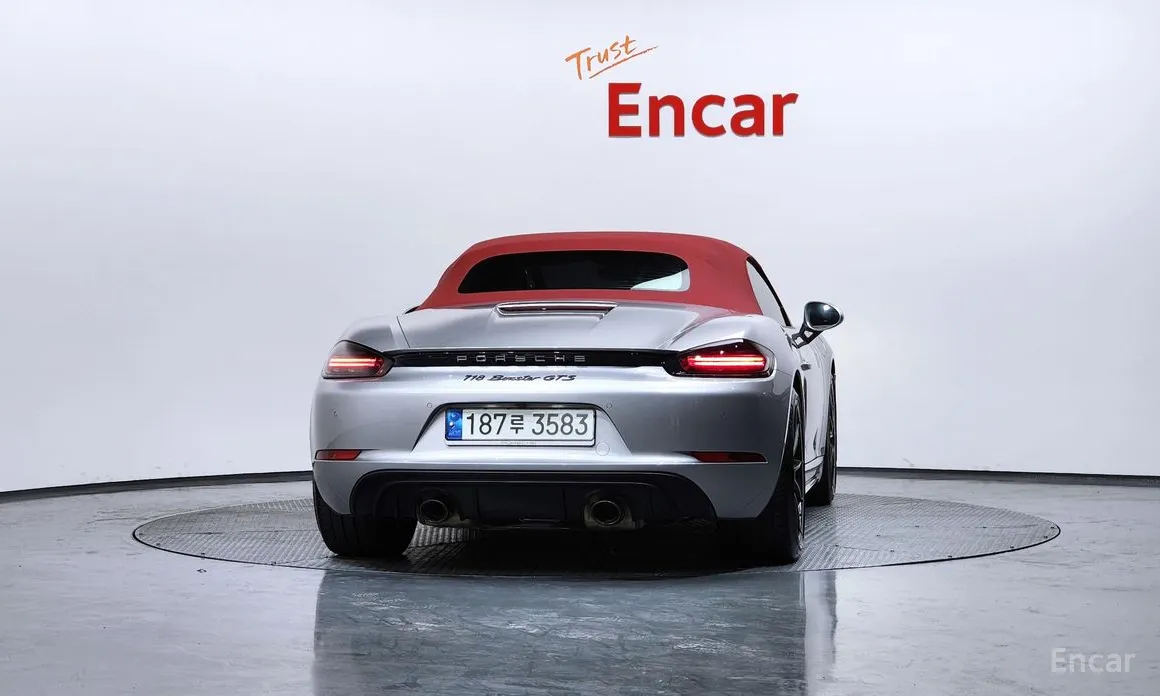 Фото 4 - Porsche 718