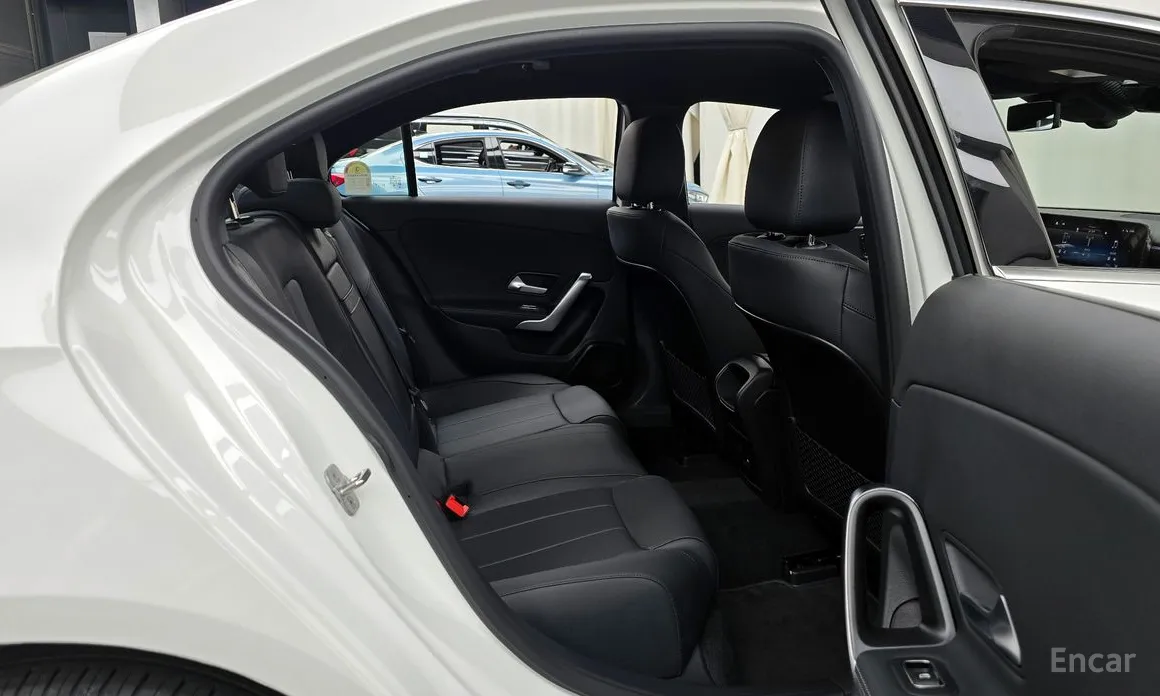 Фото 12 - Mercedes-Benz A-Class