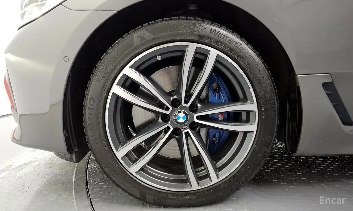 Photo 5 - BMW Gran Turismo