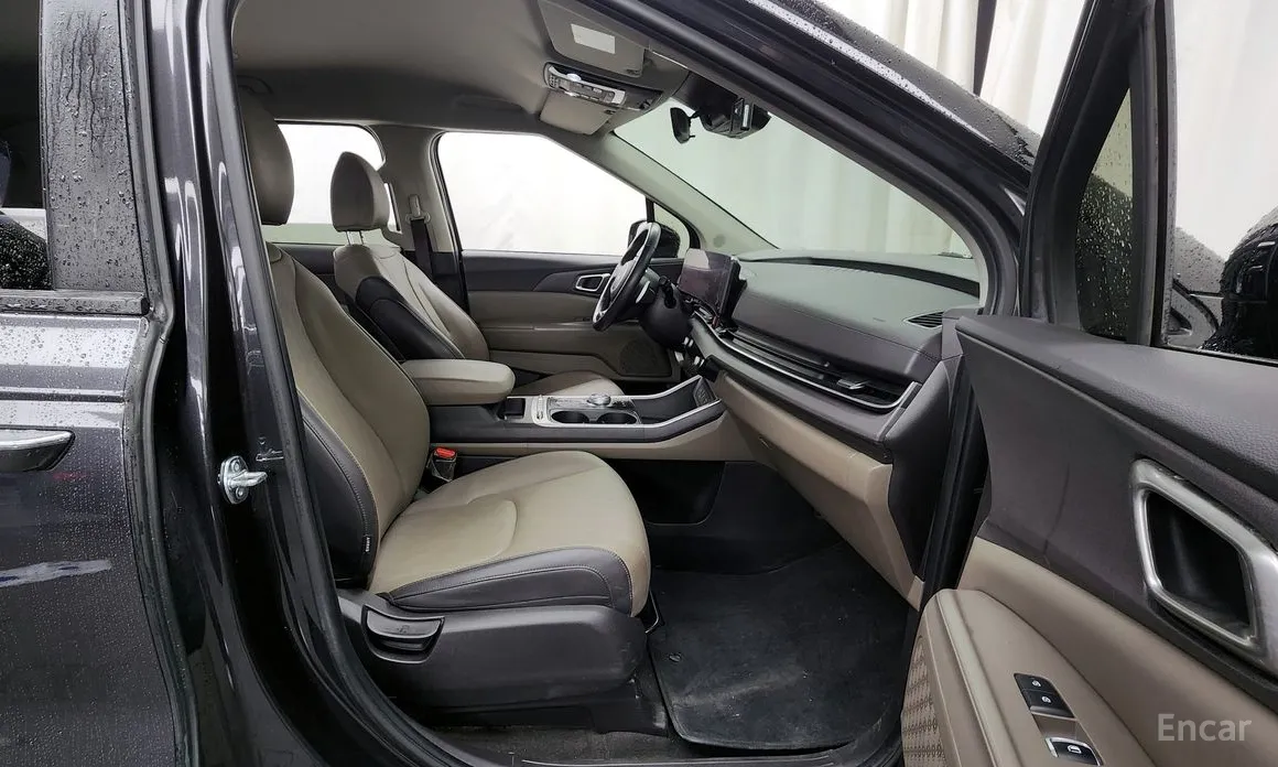 Фото 11 - Kia Carnival