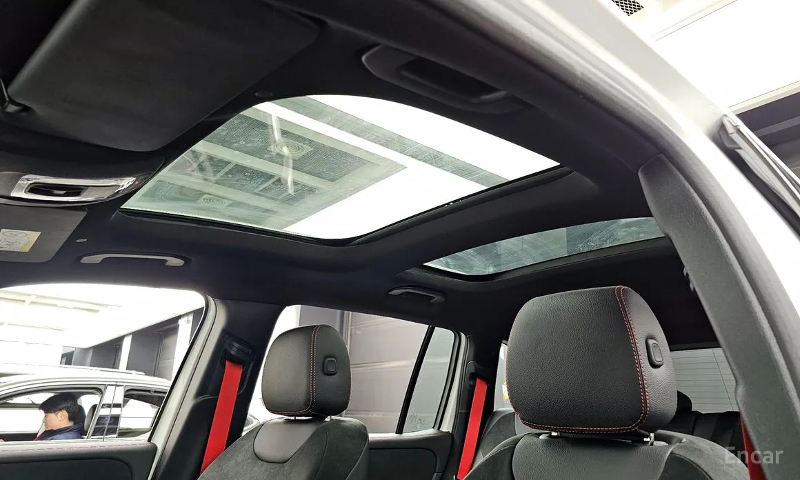 Фото 19 - Mercedes-Benz GLB-Class