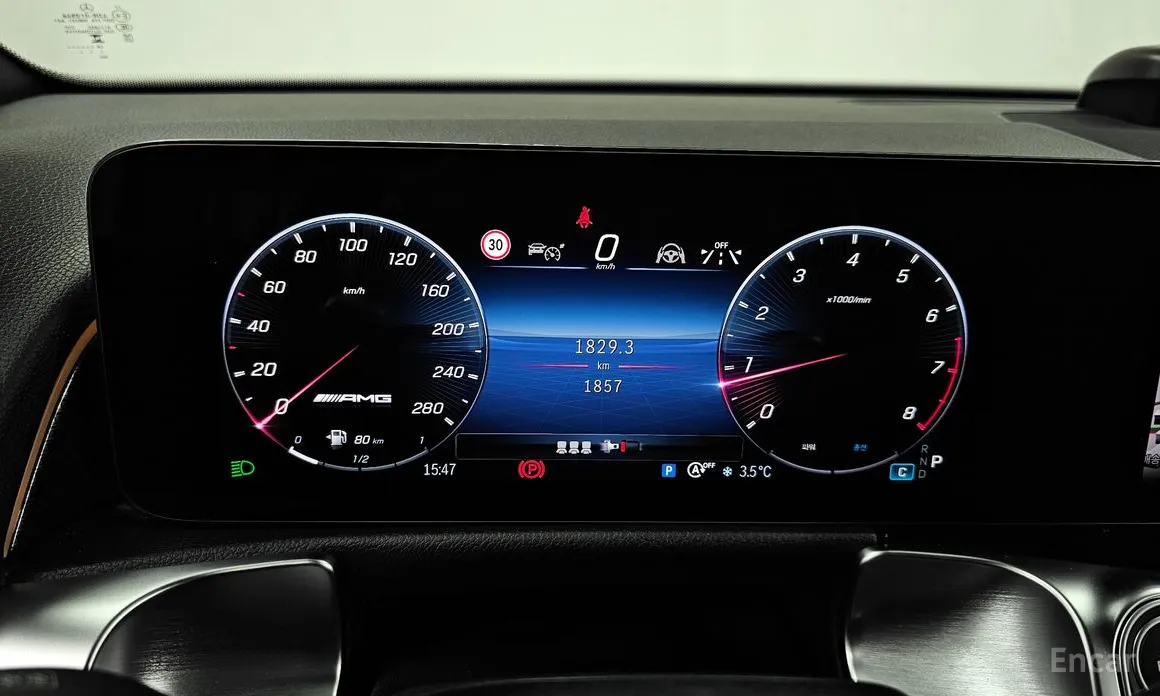 Фото 8 - Mercedes-Benz GLB-Class