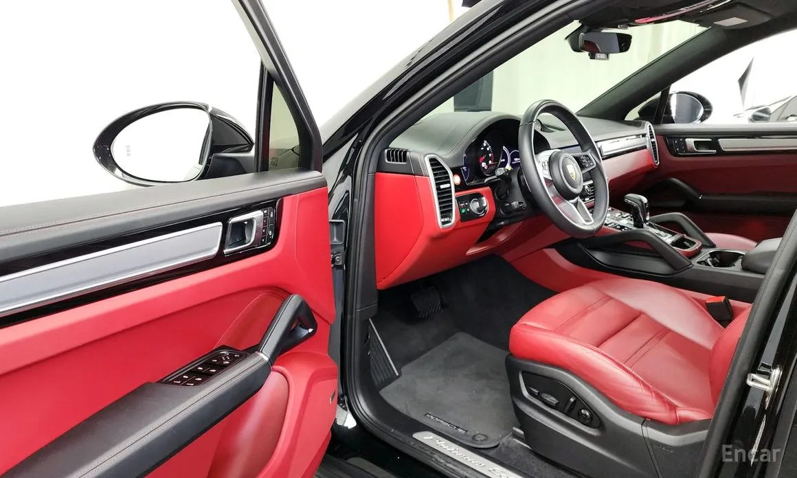 Фото 10 - Porsche Cayenne