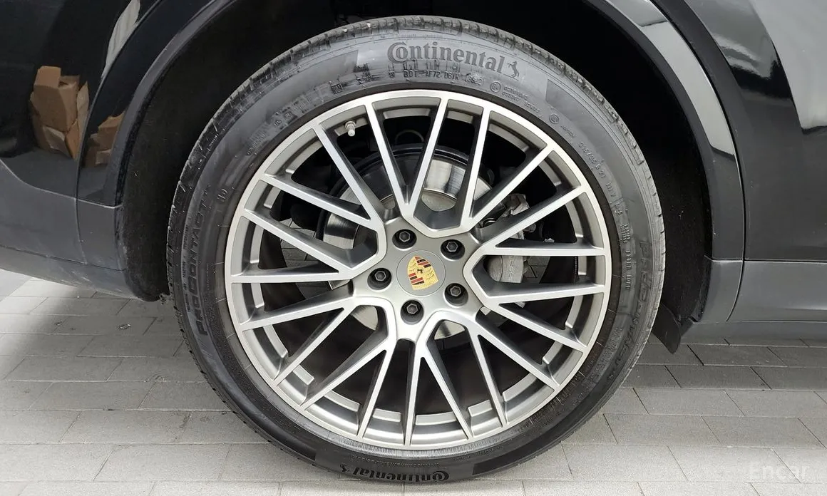Фото 5 - Porsche Cayenne