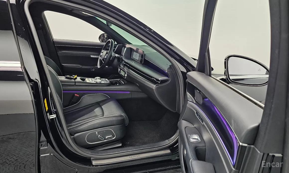 Фото 10 - Genesis G90