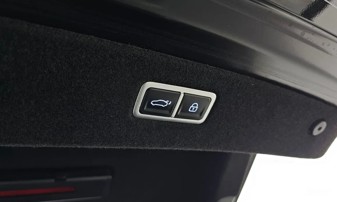 Фото 20 - Genesis G90