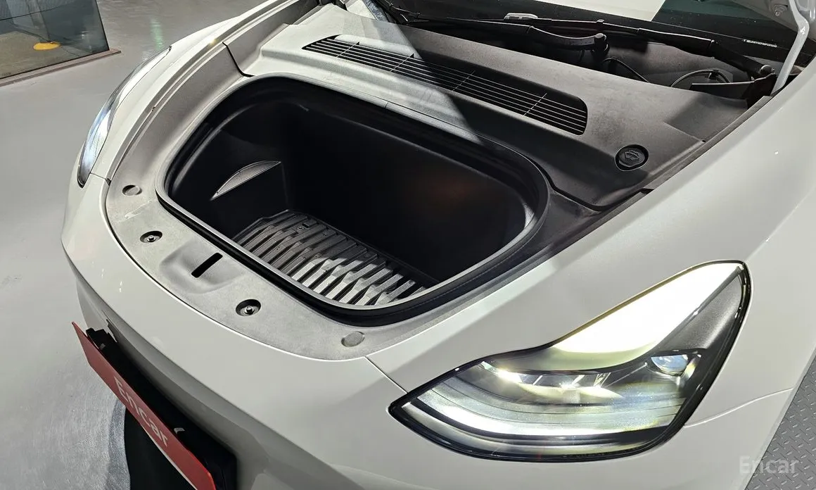 Фото 6 - Tesla Model Y