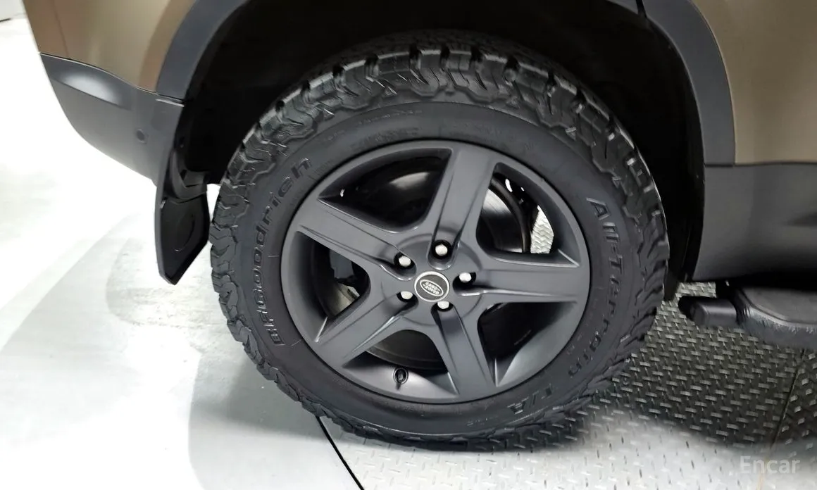 Фото 5 - Land Rover Defender