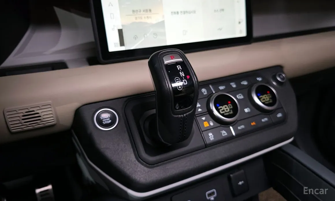 Фото 9 - Land Rover Defender