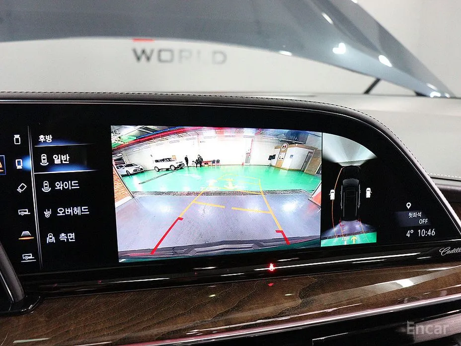 Фото 10 - Cadillac Escalade