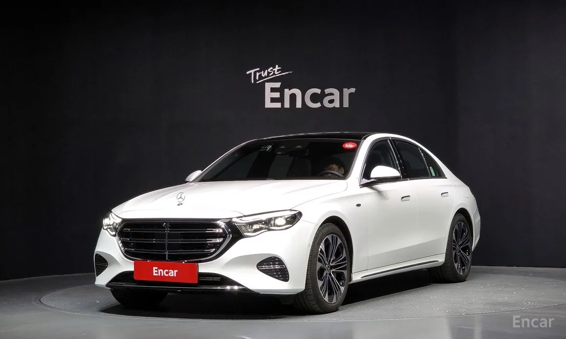 Фото 1 - Mercedes-Benz E-Class