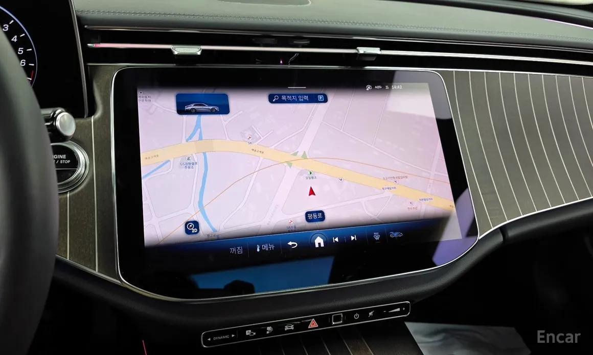 Фото 14 - Mercedes-Benz E-Class