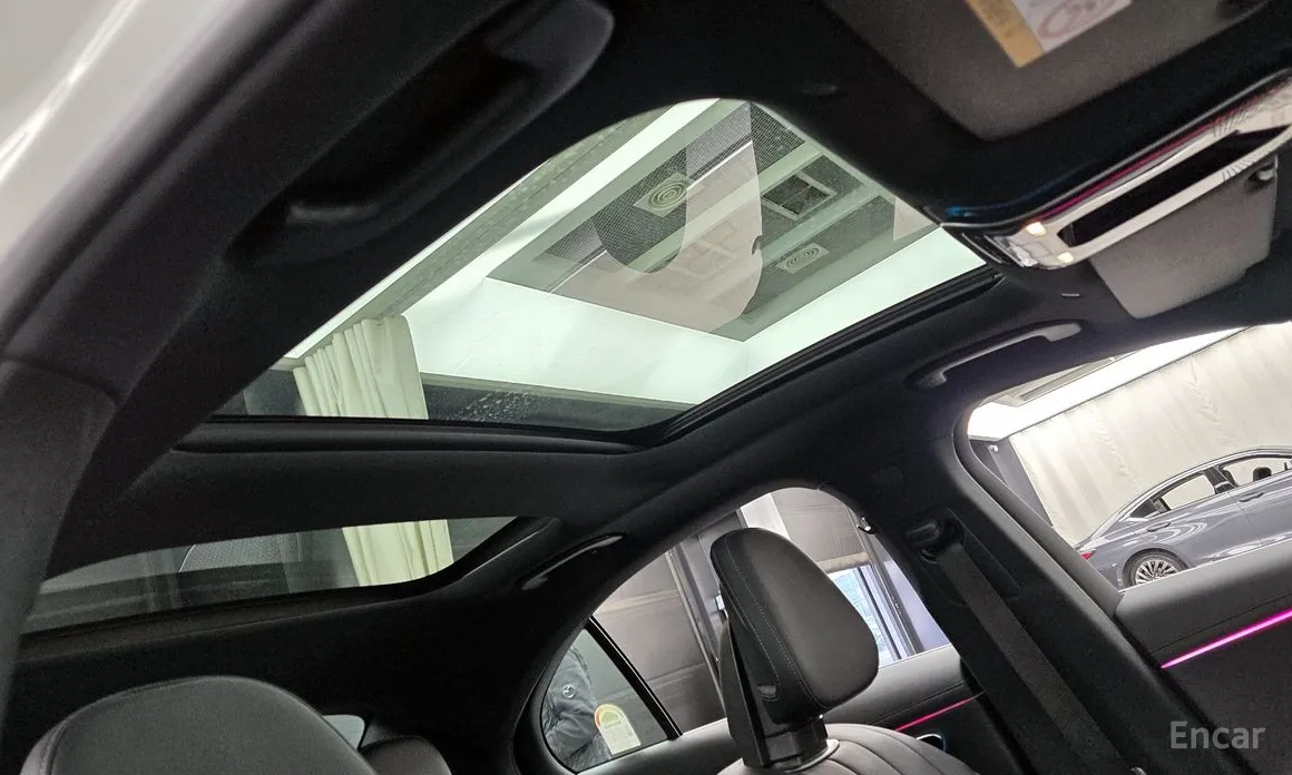 Фото 17 - Mercedes-Benz E-Class