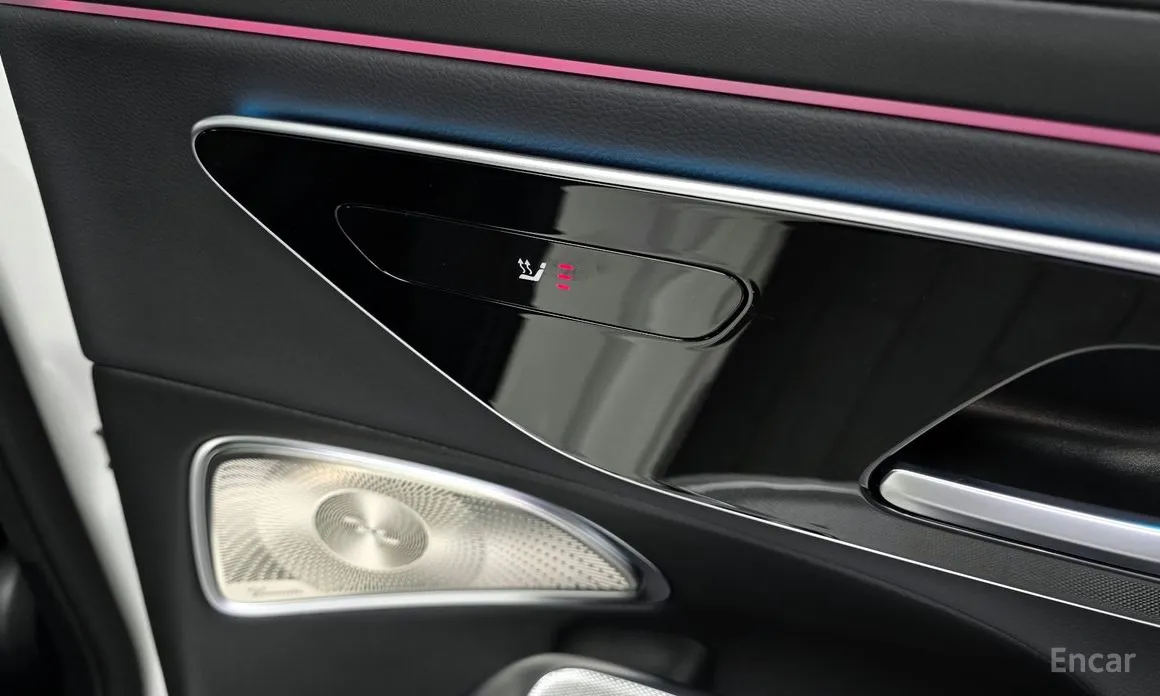 Фото 18 - Mercedes-Benz E-Class