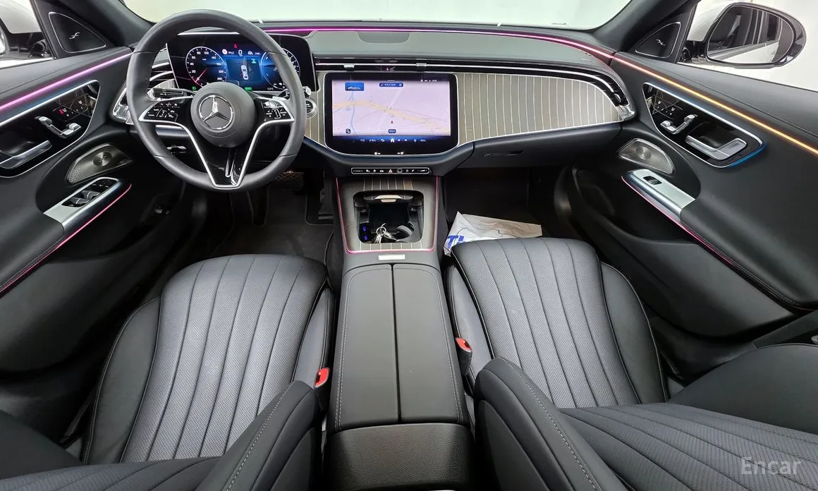 Фото 7 - Mercedes-Benz E-Class