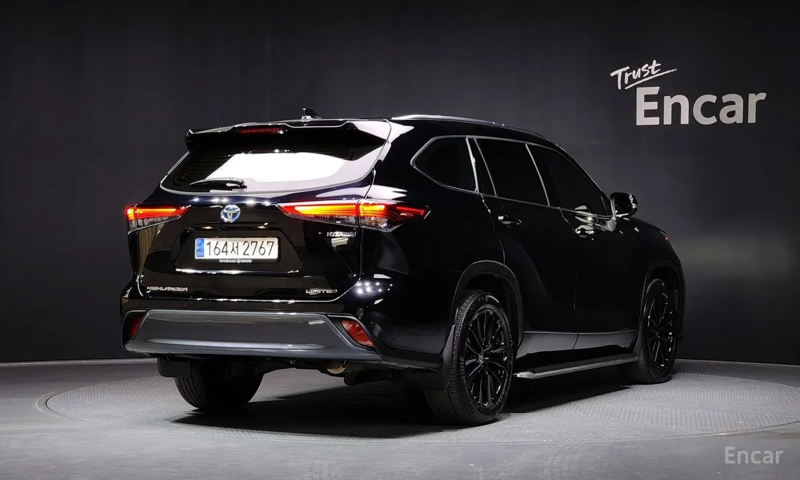 Фото 2 - Toyota Highlander