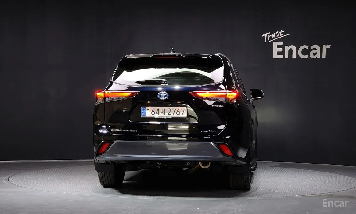 Фото 4 - Toyota Highlander