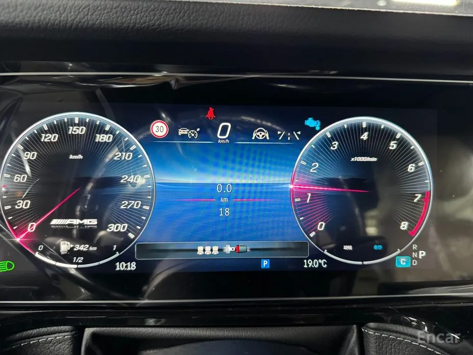 Фото 4 - Mercedes-Benz G-Class