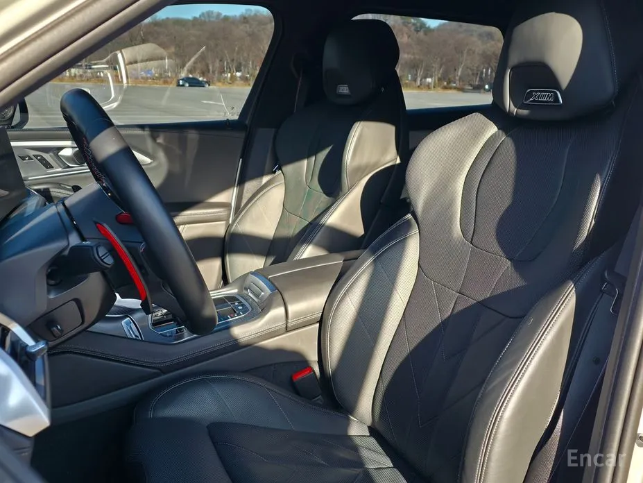 Фото 10 - BMW XM