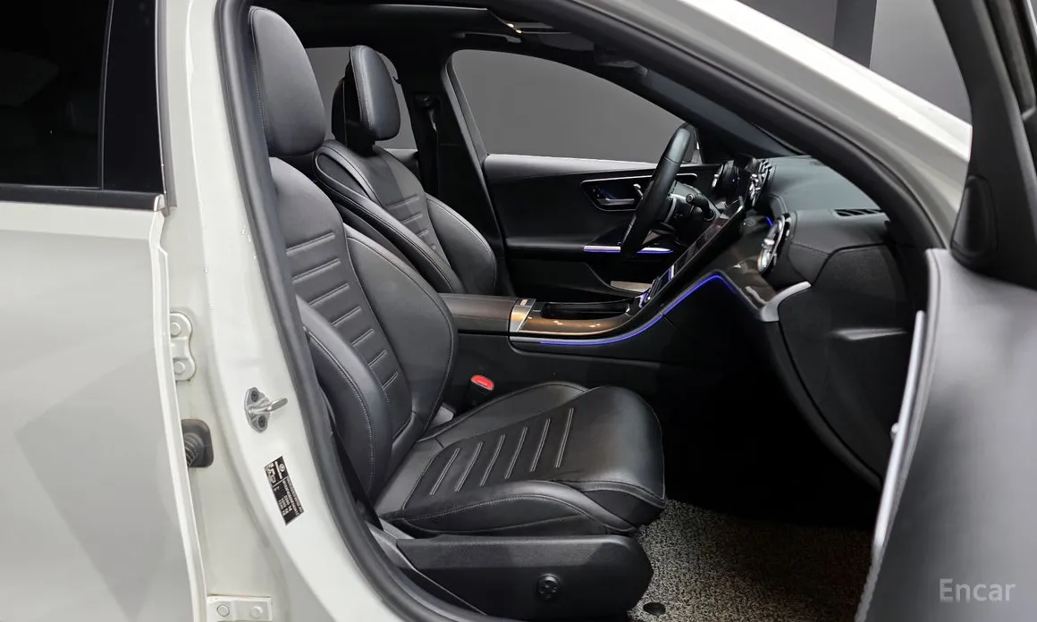 Фото 11 - Mercedes-Benz C-Class