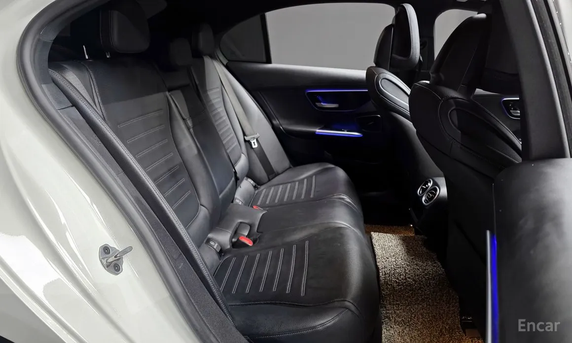 Фото 12 - Mercedes-Benz C-Class