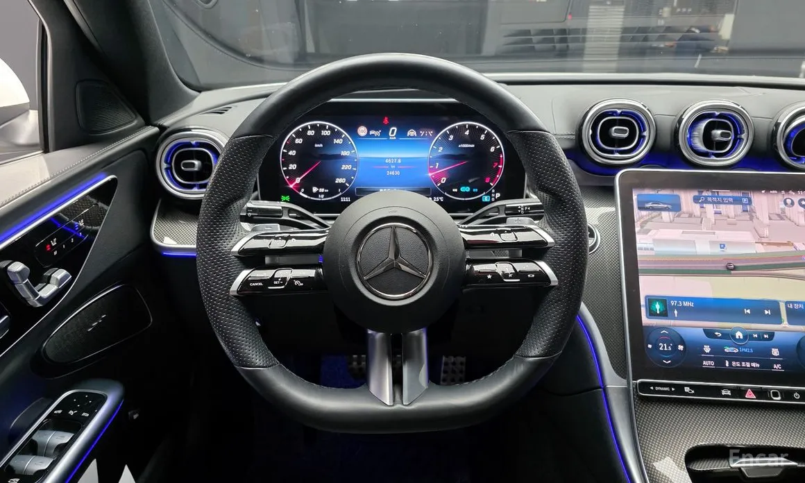 Фото 13 - Mercedes-Benz C-Class