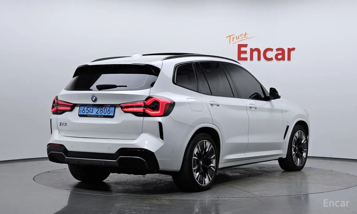 Фото 2 - BMW iX3