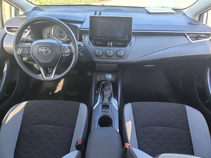 Фото 5 - Toyota Corolla