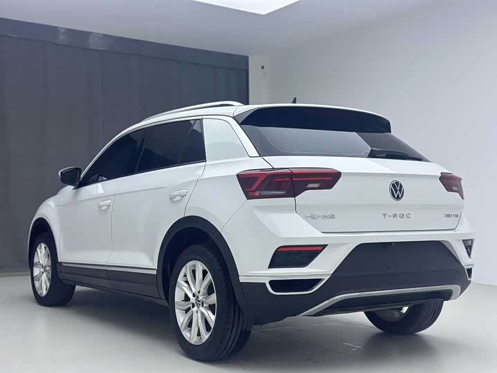 Фото 6 - Volkswagen T-Roc