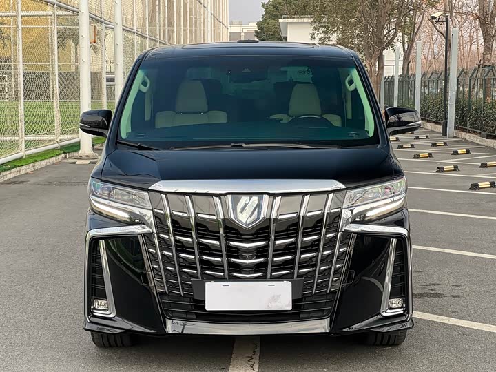 Фото 2 - Toyota Alphard