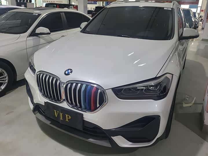 Фото 1 - BMW X1