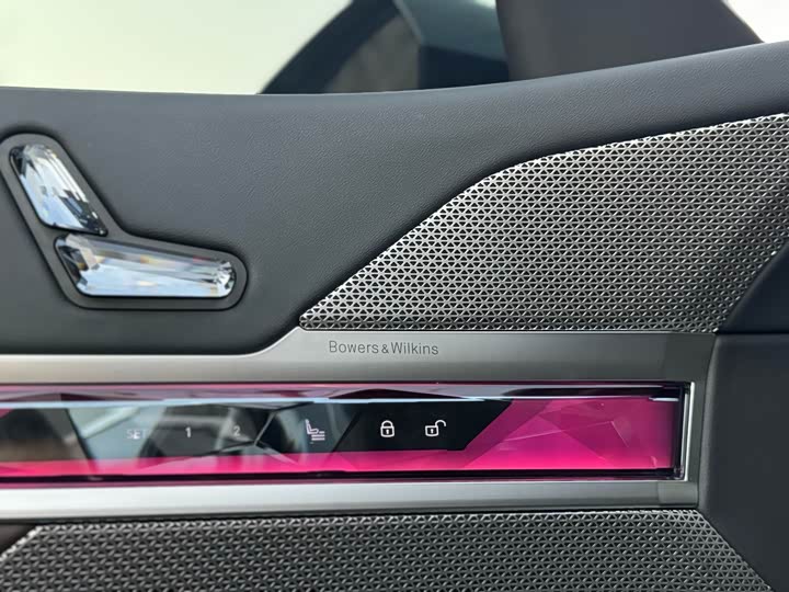 Фото 6 - BMW 7 Series