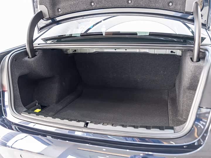 Фото 9 - BMW 3 Series