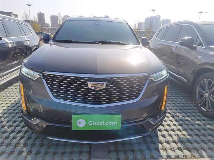 Фото 3 - Cadillac XT6