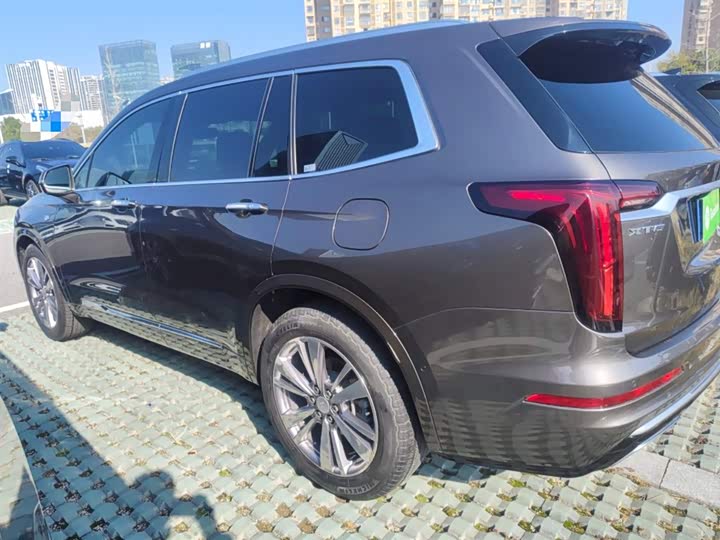 Фото 5 - Cadillac XT6