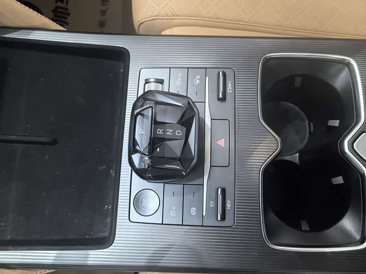 Фото 6 - BYD Song L DM-i Hybrid