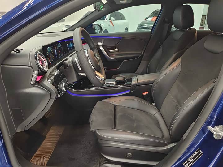 Фото 4 - Mercedes-Benz A-Class