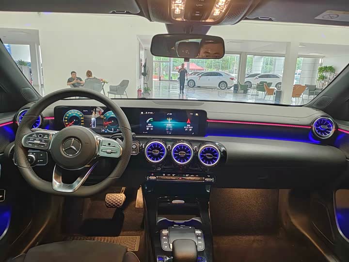 Фото 5 - Mercedes-Benz A-Class