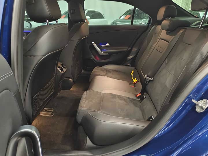 Фото 6 - Mercedes-Benz A-Class