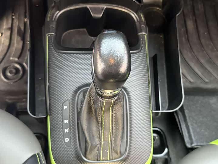 Фото 8 - Roewe Clever