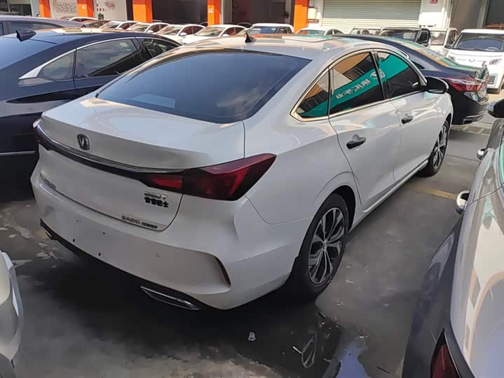 Фото 3 - Changan Eado Plus