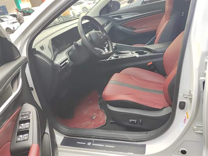 Фото 9 - Changan Eado Plus