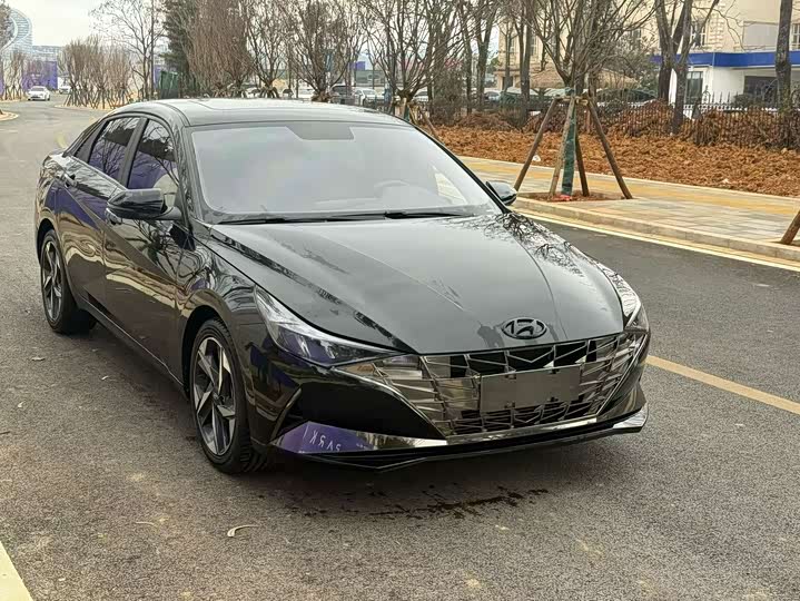 Фото 3 - Hyundai Elantra N line