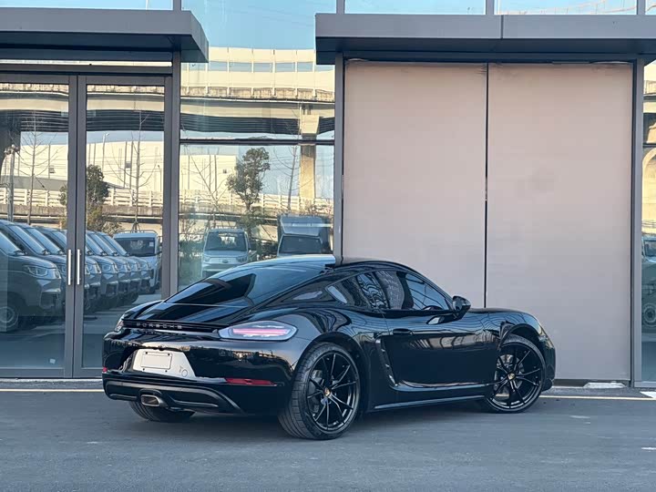 Фото 6 - Porsche 718